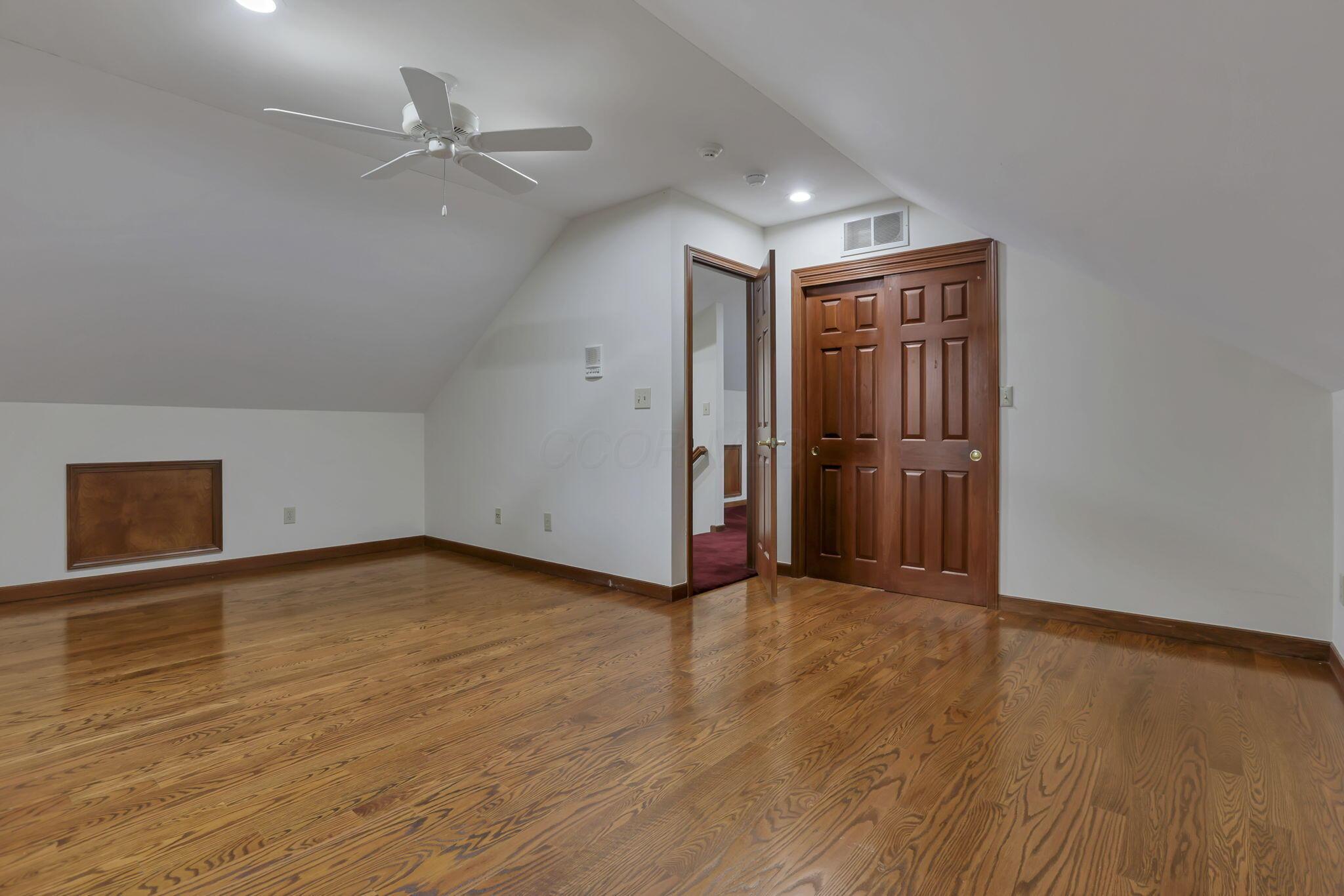 Westerville, Ohio 43081, United States, 4 Bedrooms Bedrooms, ,4 BathroomsBathrooms,Residential,Contingent,154374