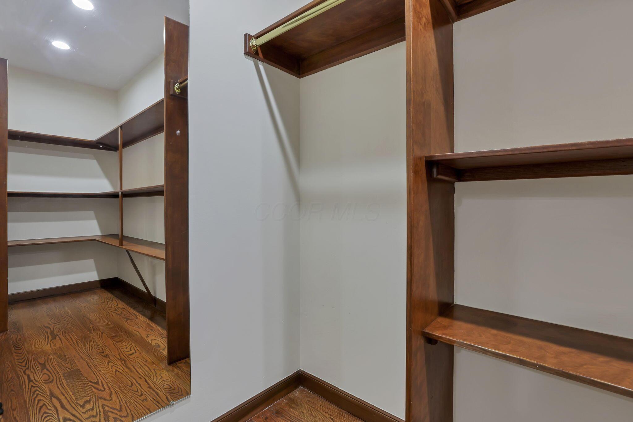 Westerville, Ohio 43081, United States, 4 Bedrooms Bedrooms, ,4 BathroomsBathrooms,Residential,Contingent,154374