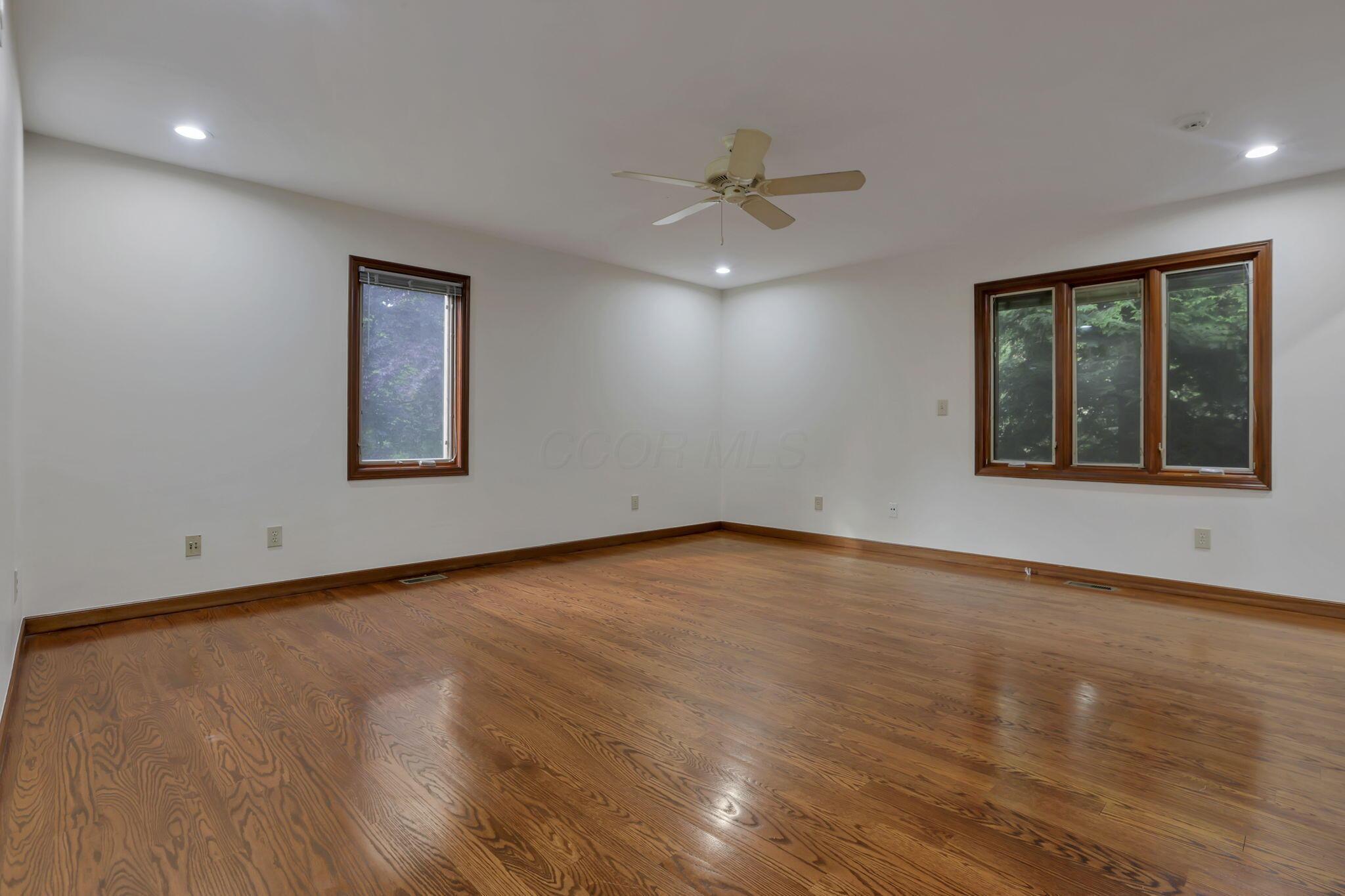 Westerville, Ohio 43081, United States, 4 Bedrooms Bedrooms, ,4 BathroomsBathrooms,Residential,Contingent,154374