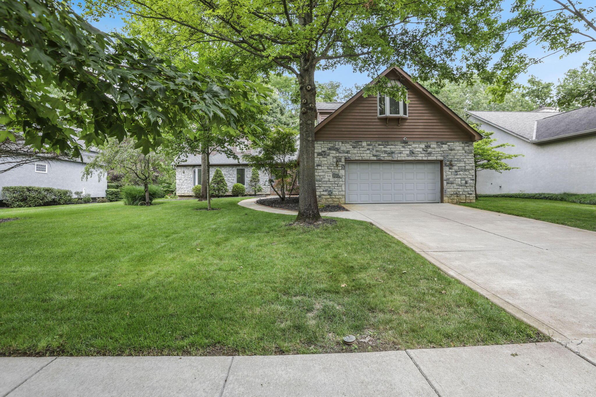 Westerville, Ohio 43081, United States, 4 Bedrooms Bedrooms, ,4 BathroomsBathrooms,Residential,Contingent,154374