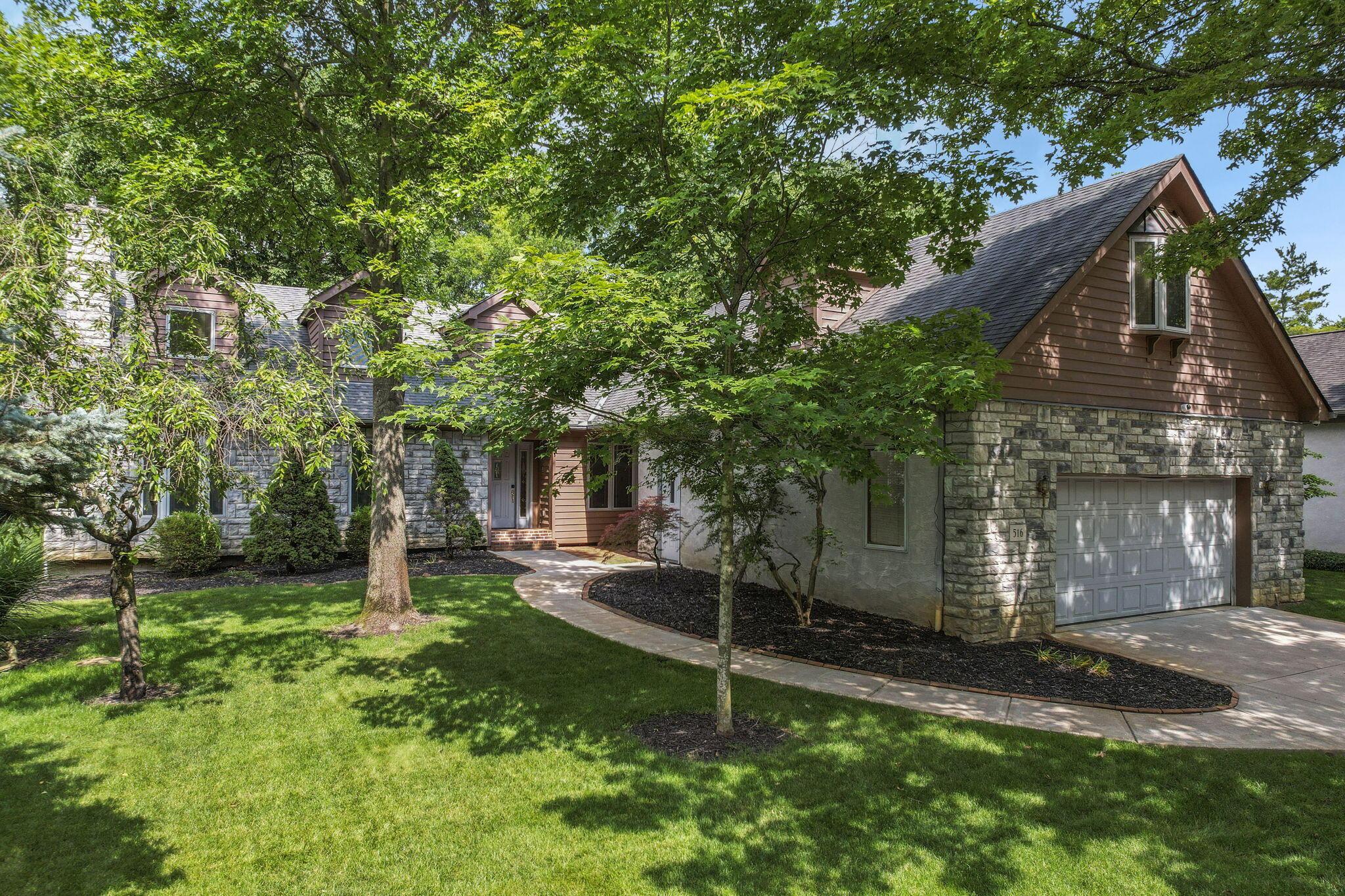 Westerville, Ohio 43081, United States, 4 Bedrooms Bedrooms, ,4 BathroomsBathrooms,Residential,Contingent,154374