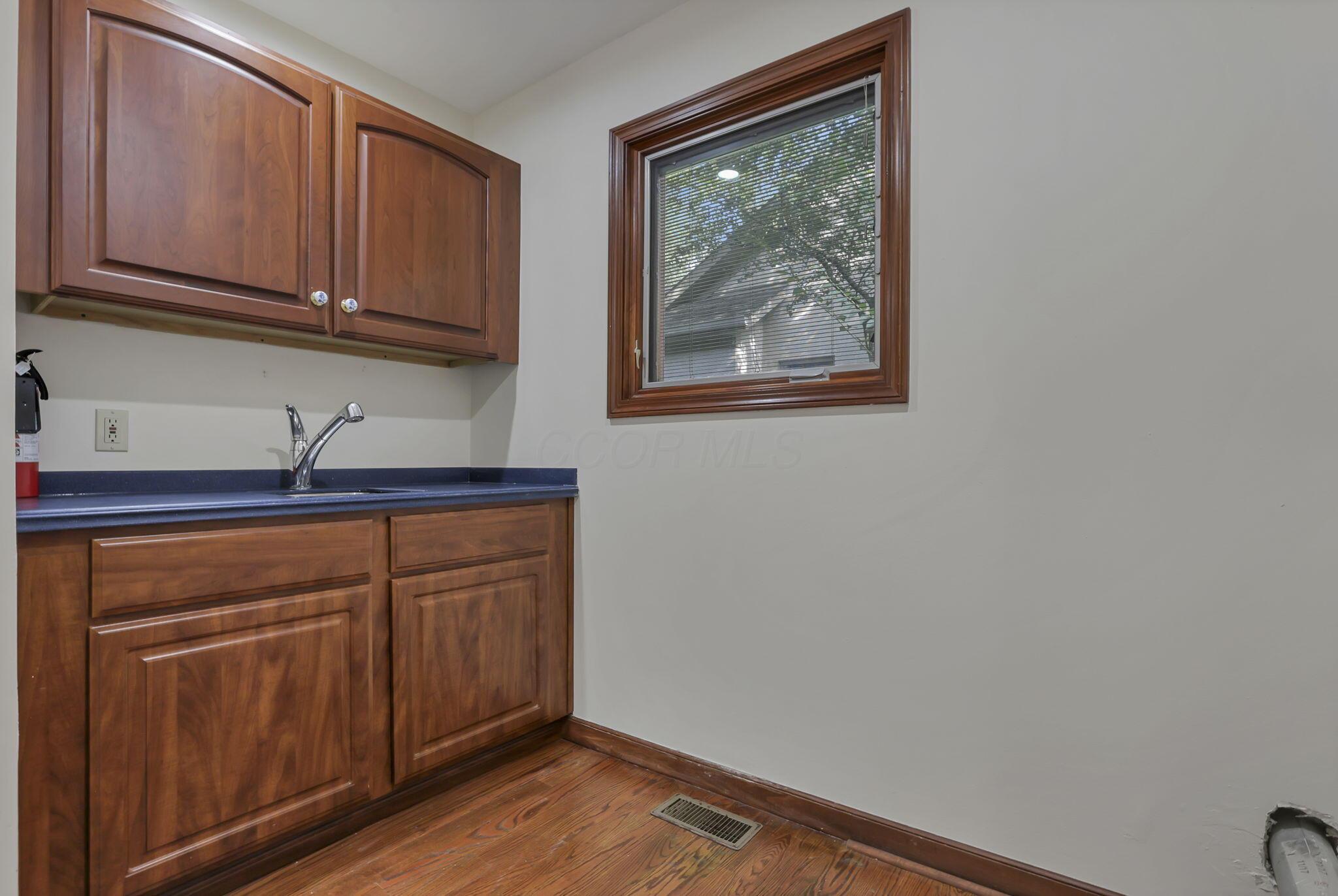 Westerville, Ohio 43081, United States, 4 Bedrooms Bedrooms, ,4 BathroomsBathrooms,Residential,Contingent,154374