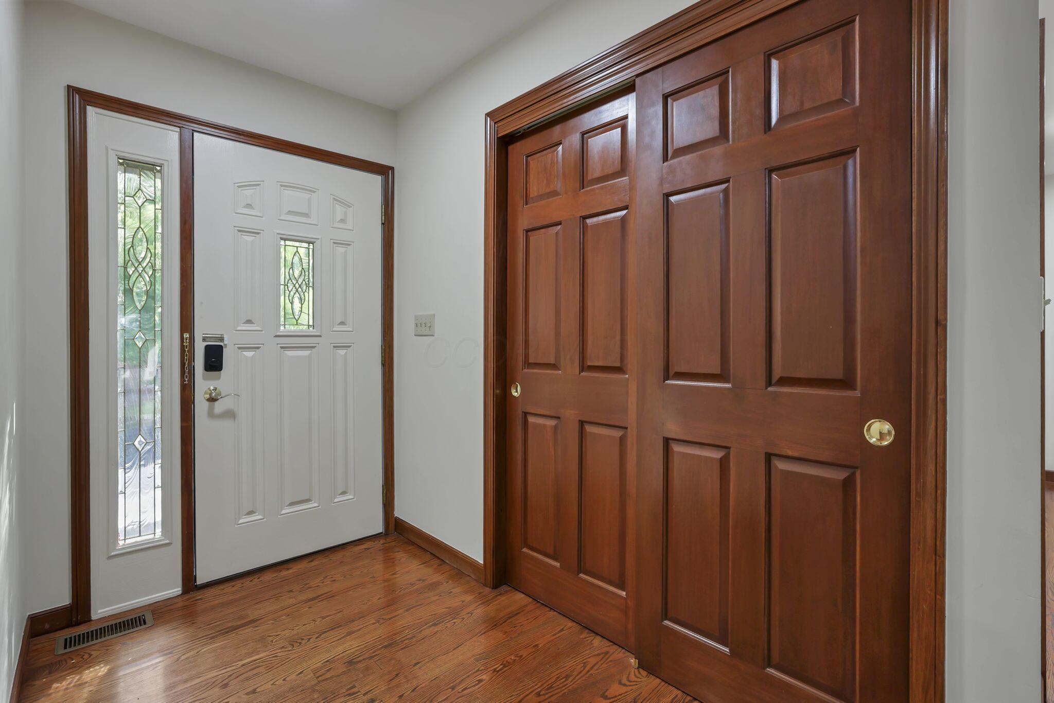 Westerville, Ohio 43081, United States, 4 Bedrooms Bedrooms, ,4 BathroomsBathrooms,Residential,Contingent,154374