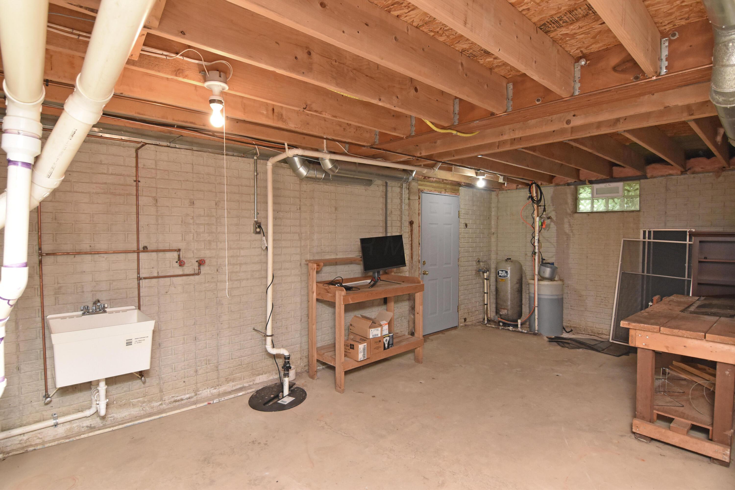 Westerville, Ohio 43081, United States, 4 Bedrooms Bedrooms, ,4 BathroomsBathrooms,Residential,Contingent,154374