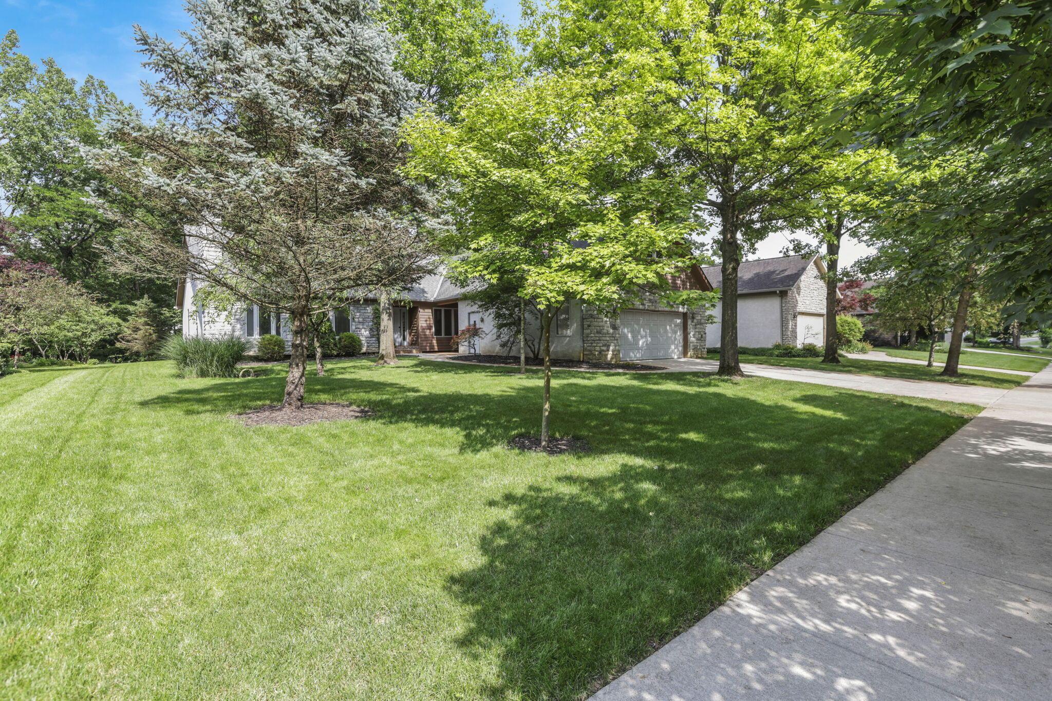 Westerville, Ohio 43081, United States, 4 Bedrooms Bedrooms, ,4 BathroomsBathrooms,Residential,Contingent,154374