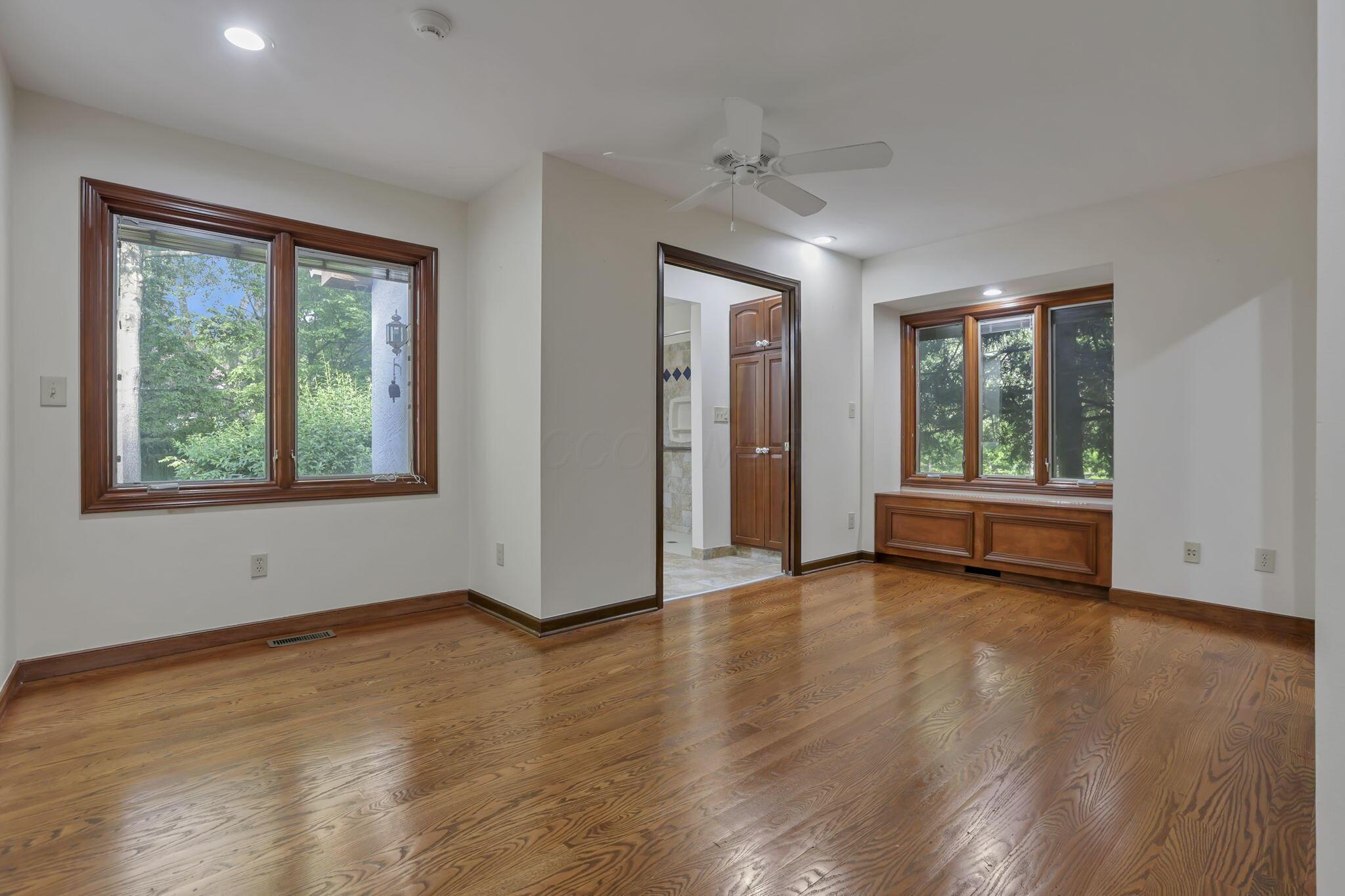 Westerville, Ohio 43081, United States, 4 Bedrooms Bedrooms, ,4 BathroomsBathrooms,Residential,Contingent,154374