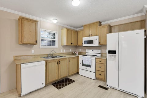 Tiny photo for 2445 Columbus-Lancaster Road NW 87 #87, Lancaster, OH 43130 (MLS # 226036222)