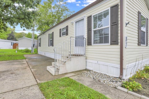 Tiny photo for 2445 Columbus-Lancaster Road NW 87 #87, Lancaster, OH 43130 (MLS # 226036222)