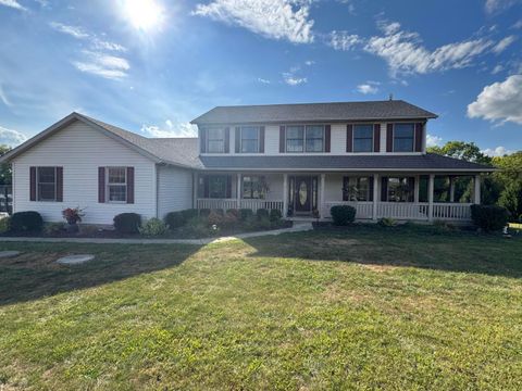 Photo of 6421 Moorefield Road, Springfield, OH 45502 (MLS # 225037817)