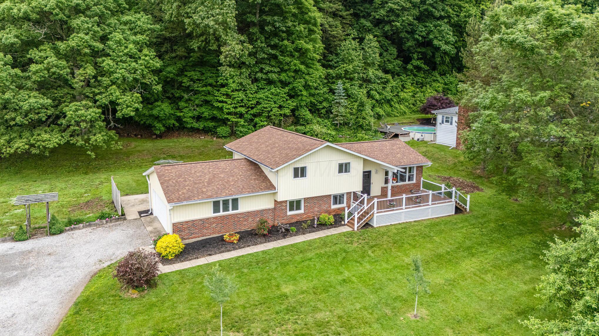 2914 Hickory Hill Drive, Lancaster, Ohio image 2