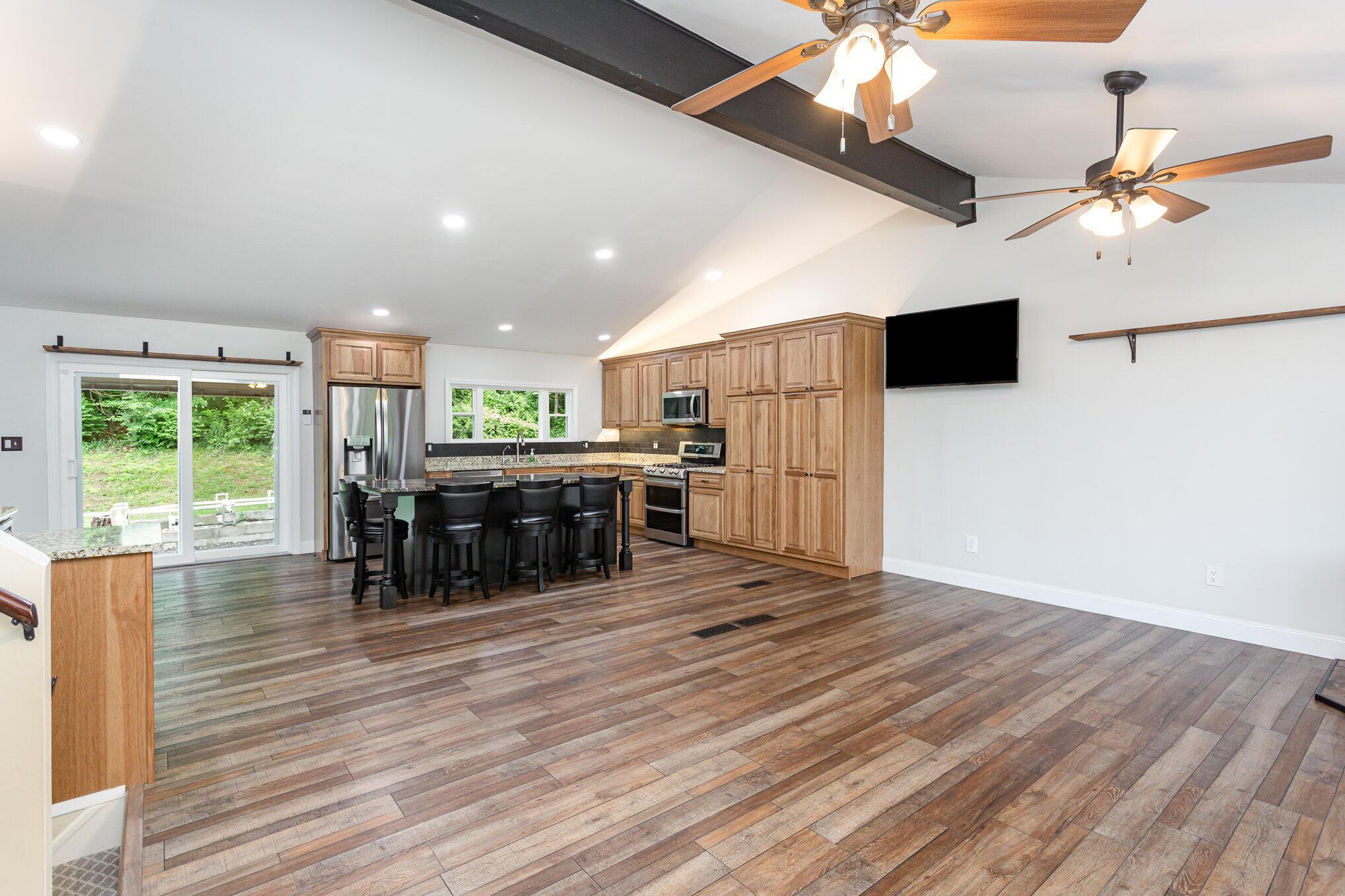 2914 Hickory Hill Drive, Lancaster, Ohio image 4