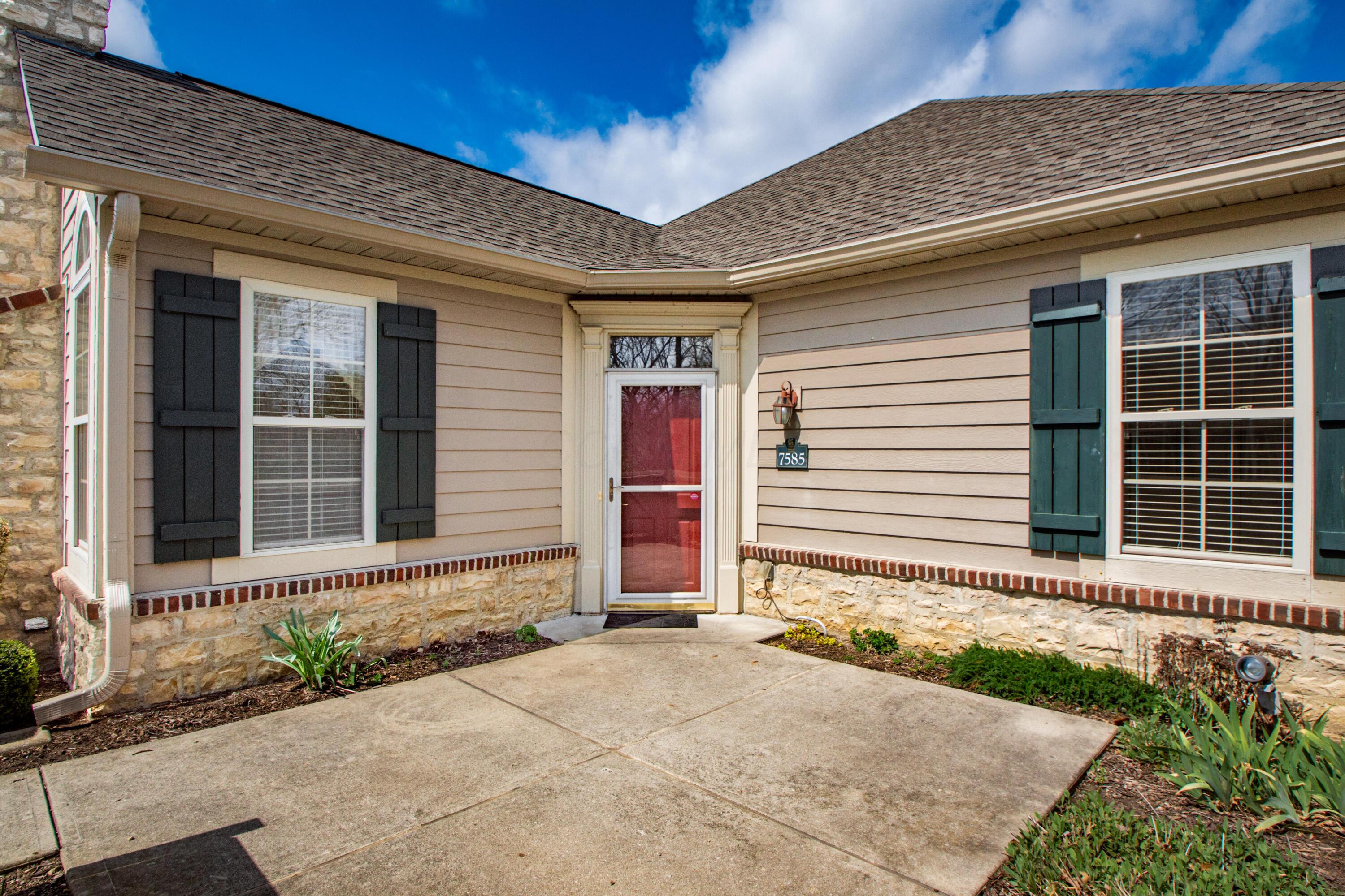 7585 Red Maple Place