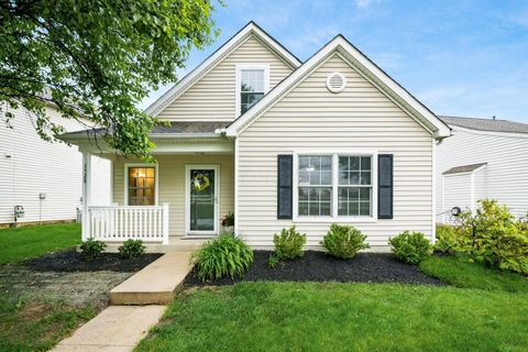 Photo of 1528 Electra Street, Columbus, OH 43240 (MLS # 226018673)