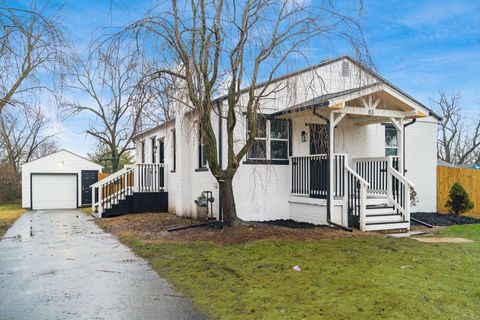 Photo of 83 Rumsey Road, Columbus, OH 43207 (MLS # 226006567)