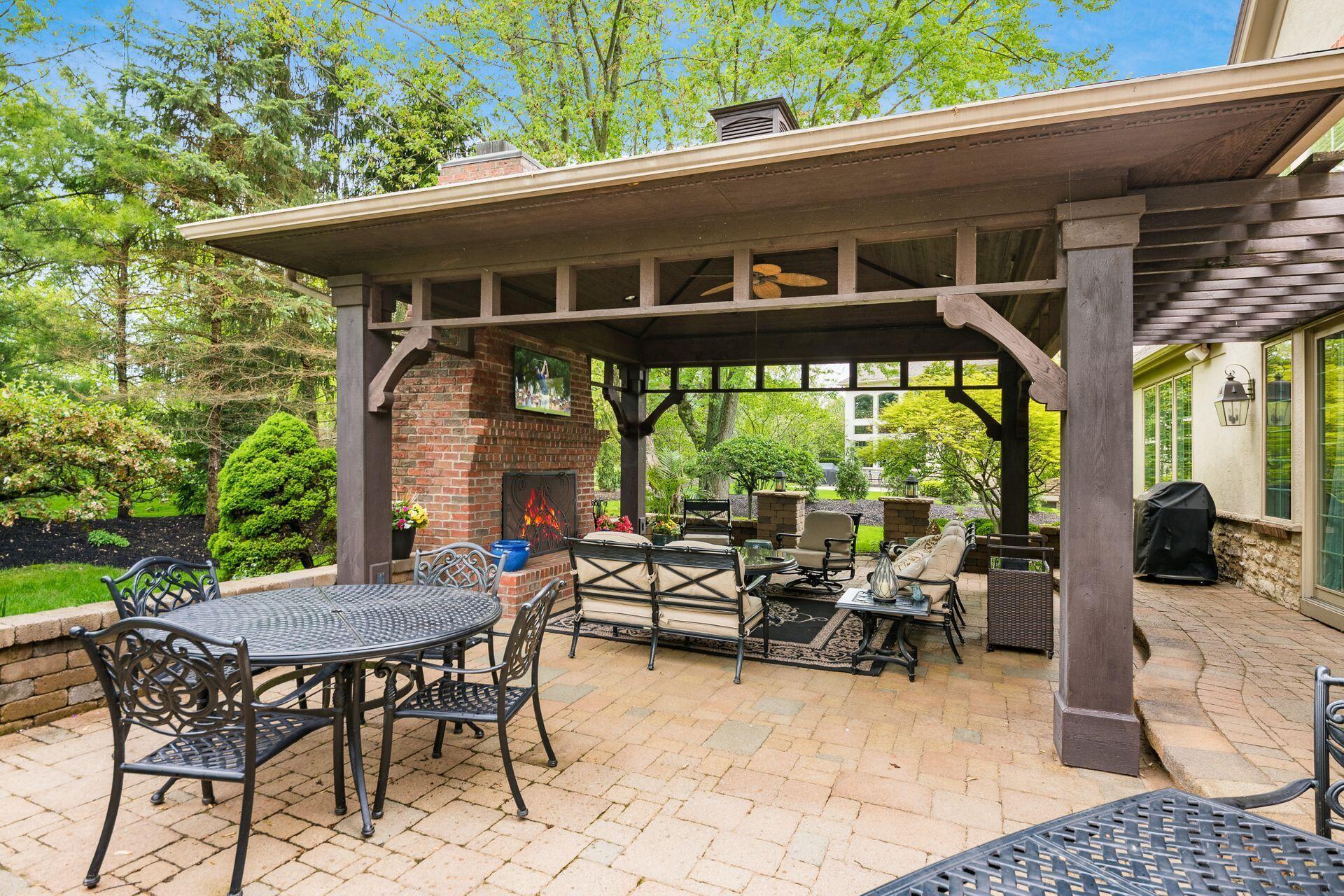 6835 Macneil Drive, Dublin, Ohio image 47
