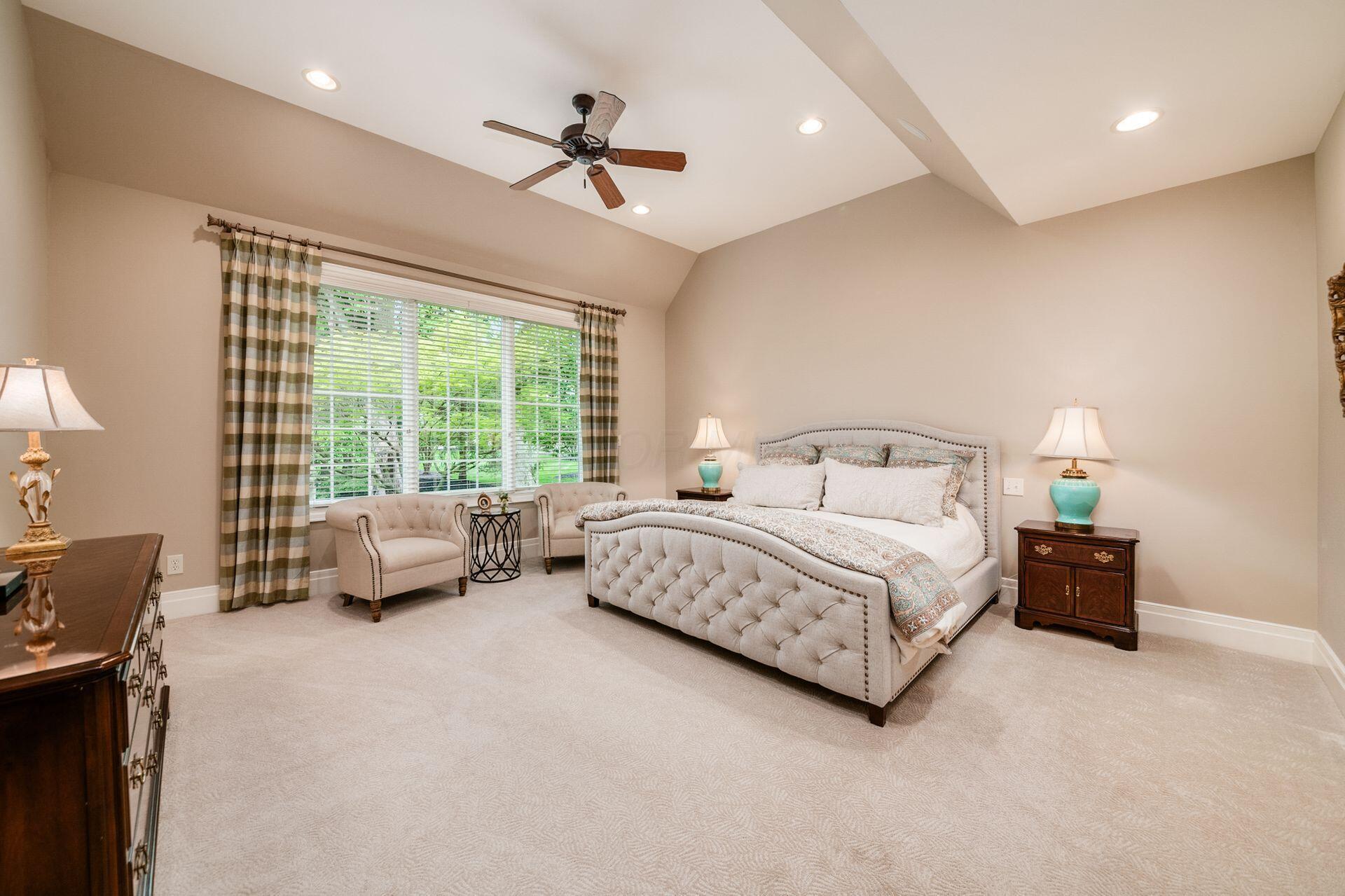 6835 Macneil Drive, Dublin, Ohio image 23