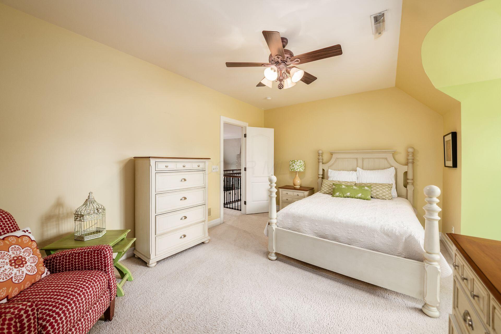 6835 Macneil Drive, Dublin, Ohio image 31