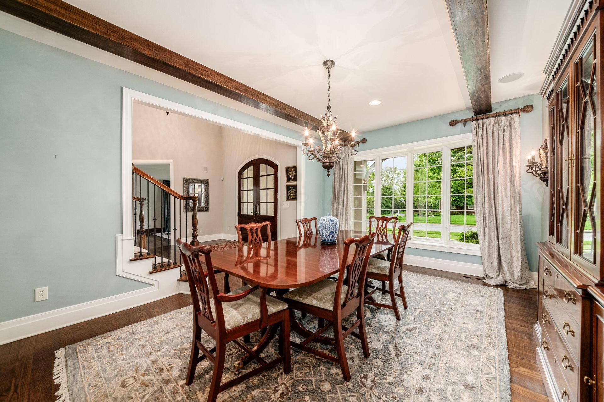 6835 Macneil Drive, Dublin, Ohio image 20