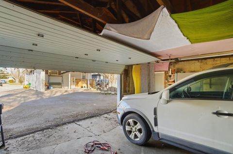 Tiny photo for 691 Colton Road, Columbus, OH 43207 (MLS # 226002551)