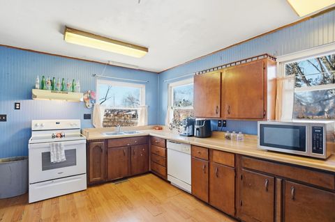 Tiny photo for 691 Colton Road, Columbus, OH 43207 (MLS # 226002551)