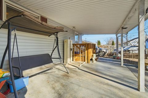 Tiny photo for 691 Colton Road, Columbus, OH 43207 (MLS # 226002551)