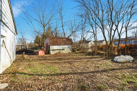Tiny photo for 691 Colton Road, Columbus, OH 43207 (MLS # 226002551)