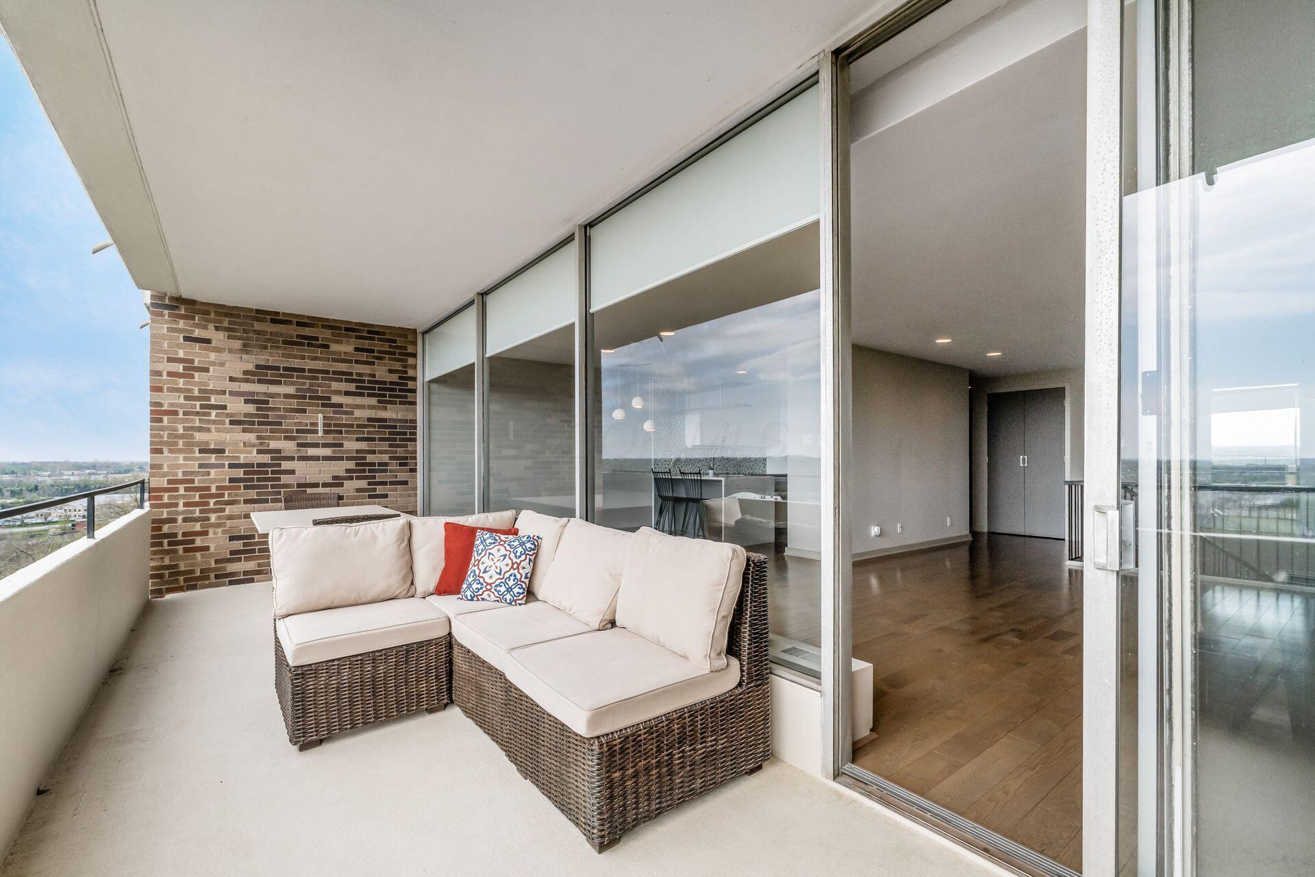 1000 Urlin Avenue 610