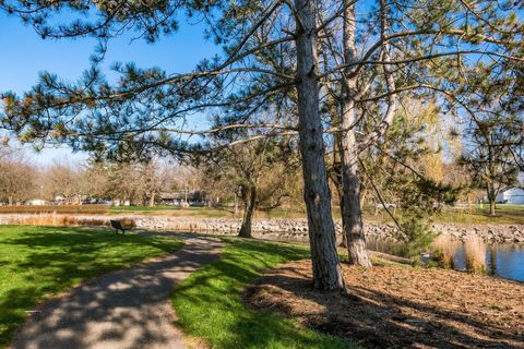 Tiny photo for 3384 Smileys 3384 #3384, Hilliard, OH 43026 (MLS # 225044262)