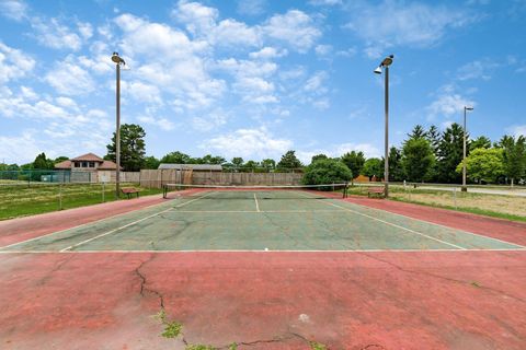 Tiny photo for 3384 Smileys 3384 #3384, Hilliard, OH 43026 (MLS # 225044262)