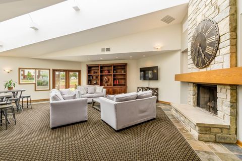 Tiny photo for 3384 Smileys 3384 #3384, Hilliard, OH 43026 (MLS # 225044262)