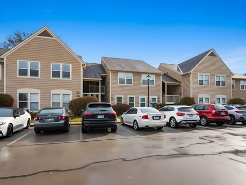 Tiny photo for 3384 Smileys 3384 #3384, Hilliard, OH 43026 (MLS # 225044262)