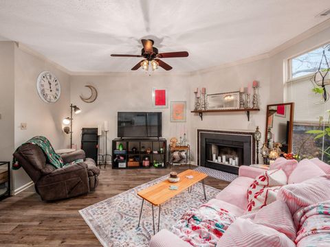 Tiny photo for 3384 Smileys 3384 #3384, Hilliard, OH 43026 (MLS # 225044262)