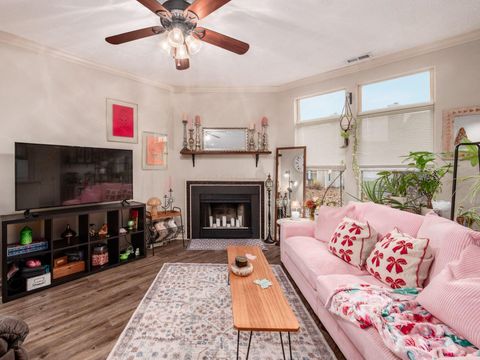 Tiny photo for 3384 Smileys 3384 #3384, Hilliard, OH 43026 (MLS # 225044262)