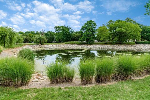 Tiny photo for 3384 Smileys 3384 #3384, Hilliard, OH 43026 (MLS # 225044262)