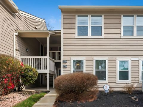 Tiny photo for 3384 Smileys 3384 #3384, Hilliard, OH 43026 (MLS # 225044262)