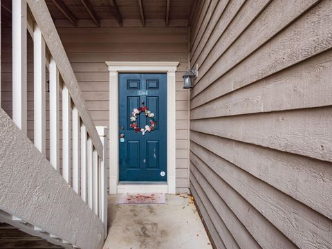 Tiny photo for 3384 Smileys 3384 #3384, Hilliard, OH 43026 (MLS # 225044262)