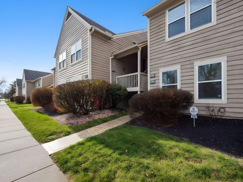 Tiny photo for 3384 Smileys 3384 #3384, Hilliard, OH 43026 (MLS # 225044262)