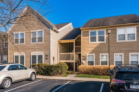 Tiny photo for 3384 Smileys 3384 #3384, Hilliard, OH 43026 (MLS # 225044262)