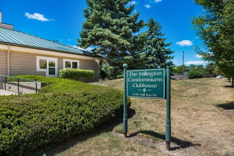 Tiny photo for 3384 Smileys 3384 #3384, Hilliard, OH 43026 (MLS # 225044262)