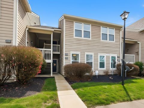 Tiny photo for 3384 Smileys 3384 #3384, Hilliard, OH 43026 (MLS # 225044262)