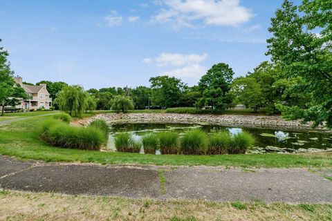 Tiny photo for 3384 Smileys 3384 #3384, Hilliard, OH 43026 (MLS # 225044262)