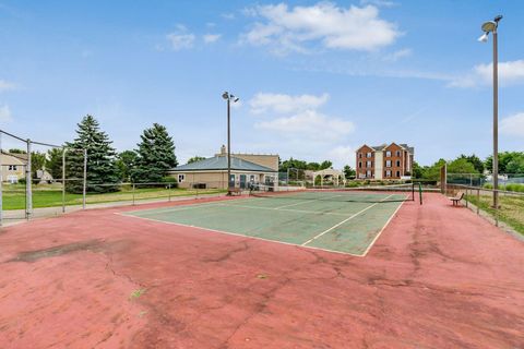 Tiny photo for 3384 Smileys 3384 #3384, Hilliard, OH 43026 (MLS # 225044262)