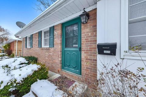 Tiny photo for 1835 Woodette Road, Columbus, OH 43232 (MLS # 225045102)