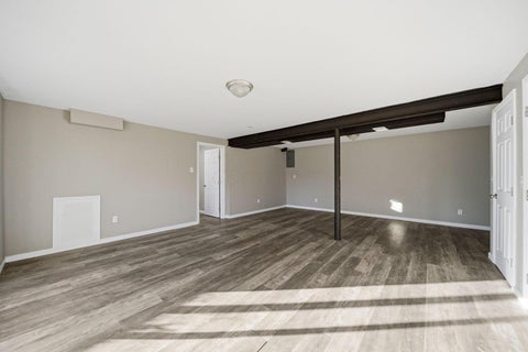 Tiny photo for 1637 S James Road, Columbus, OH 43227 (MLS # 226021742)
