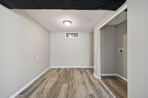 Tiny photo for 1637 S James Road, Columbus, OH 43227 (MLS # 226021742)