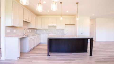 Tiny photo for 333 Sage Hill Drive, Lewis Center, OH 43035 (MLS # 225037737)