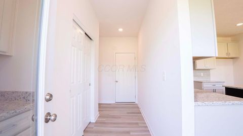 Tiny photo for 333 Sage Hill Drive, Lewis Center, OH 43035 (MLS # 225037737)