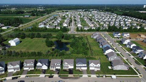 Tiny photo for 333 Sage Hill Drive, Lewis Center, OH 43035 (MLS # 225037737)
