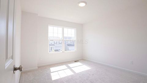 Tiny photo for 333 Sage Hill Drive, Lewis Center, OH 43035 (MLS # 225037737)