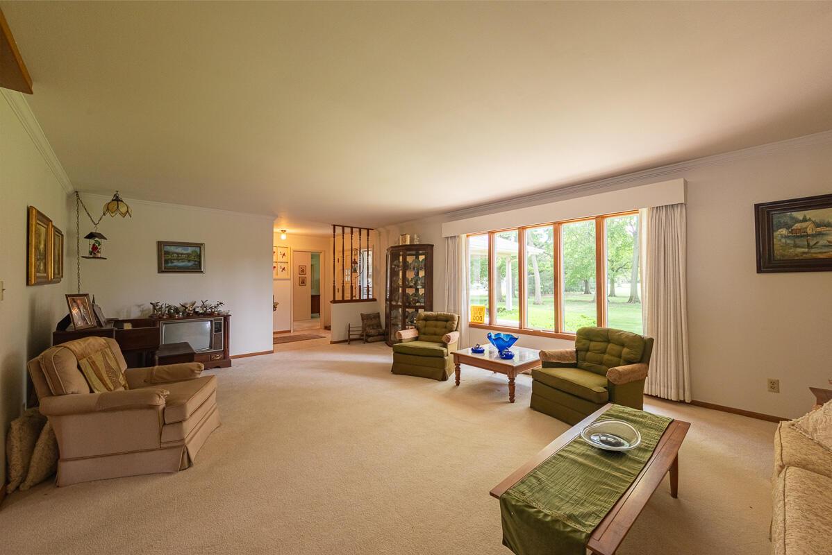 8430 Patterson Road, Hilliard, Ohio image 2